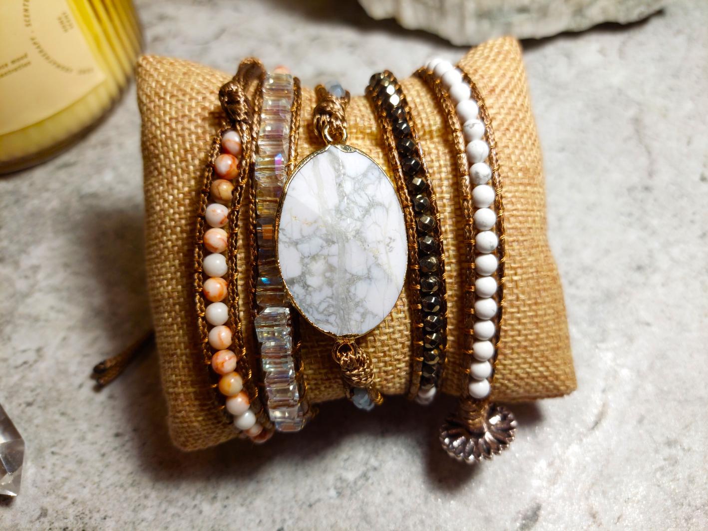 Hovlīta rokassprādze dabīgo akmeņu rotaslietas dāvana sievietei