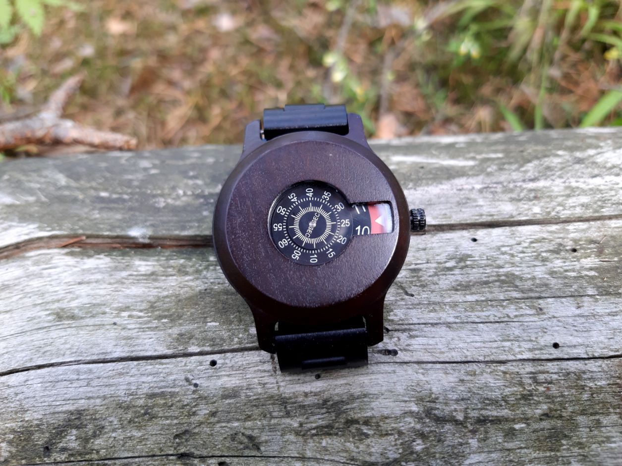 Koka pulkstenis rokaspulkstenis no koka dāvanas un suvenīri dabīgie materiāli