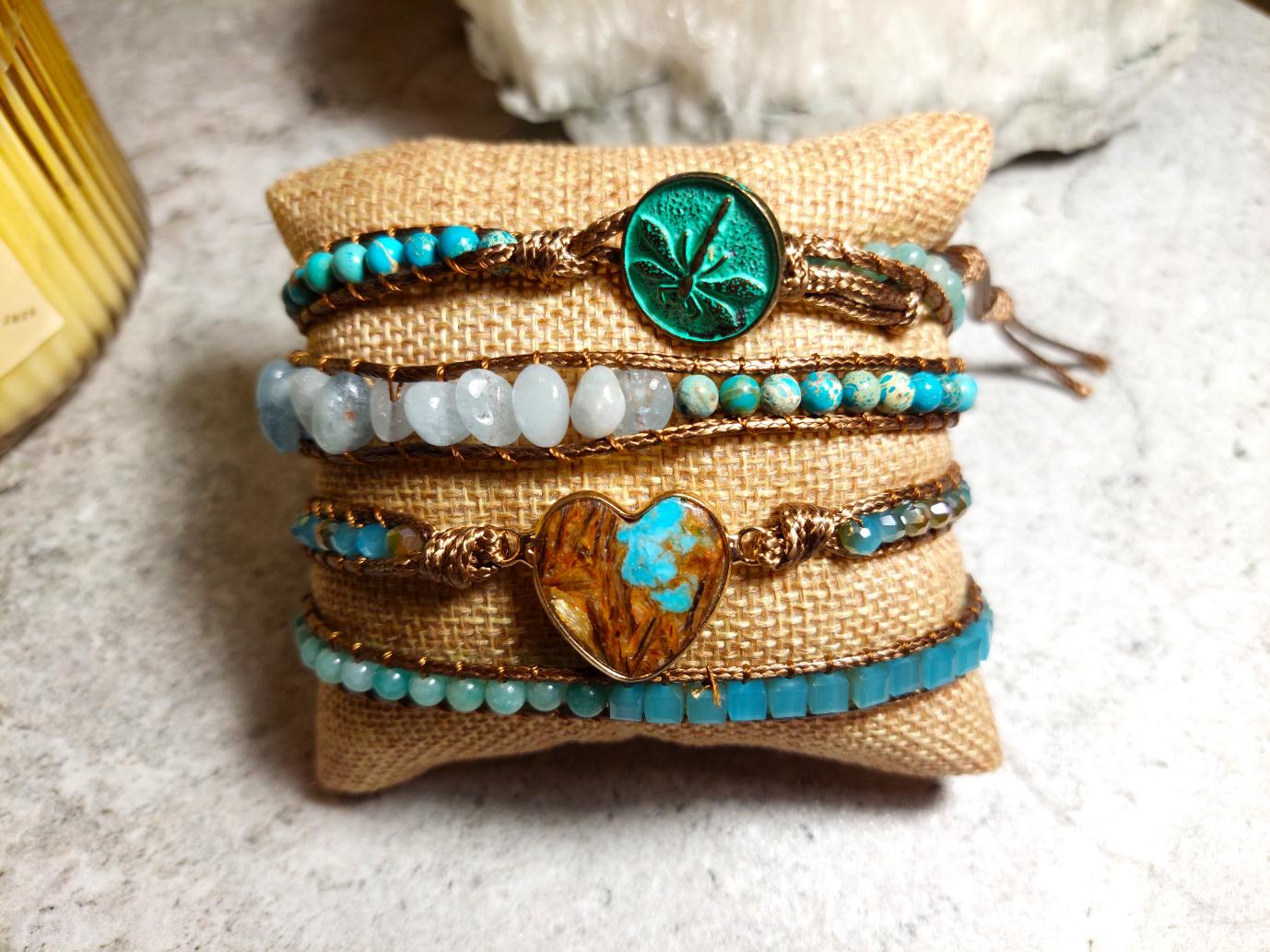 ahāta rokassprādze