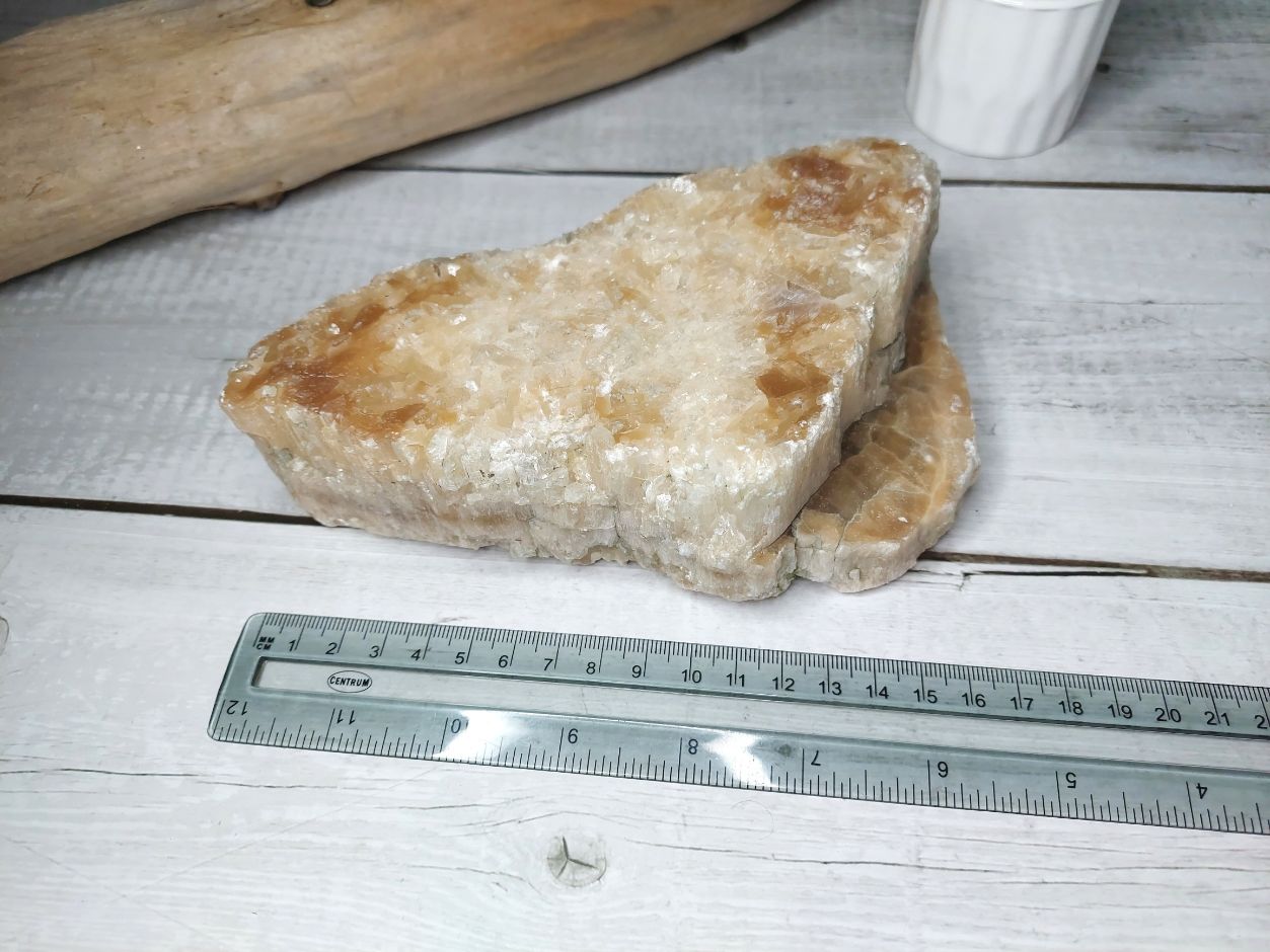 Selenīts Selenīta akmens kristāls minerāli dabīgie akmeņi