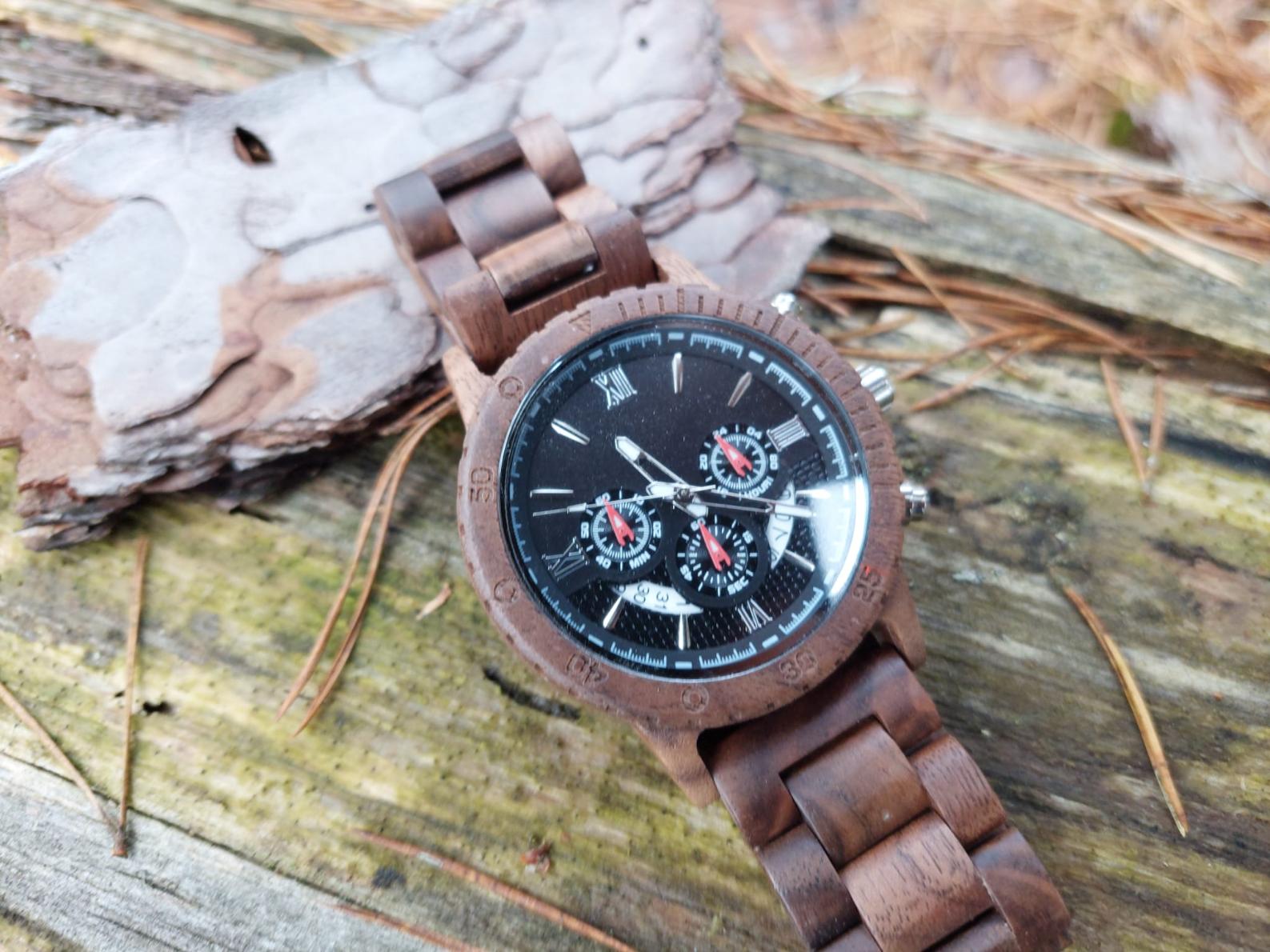 sieviešu vīriešu rokas pulkstenis