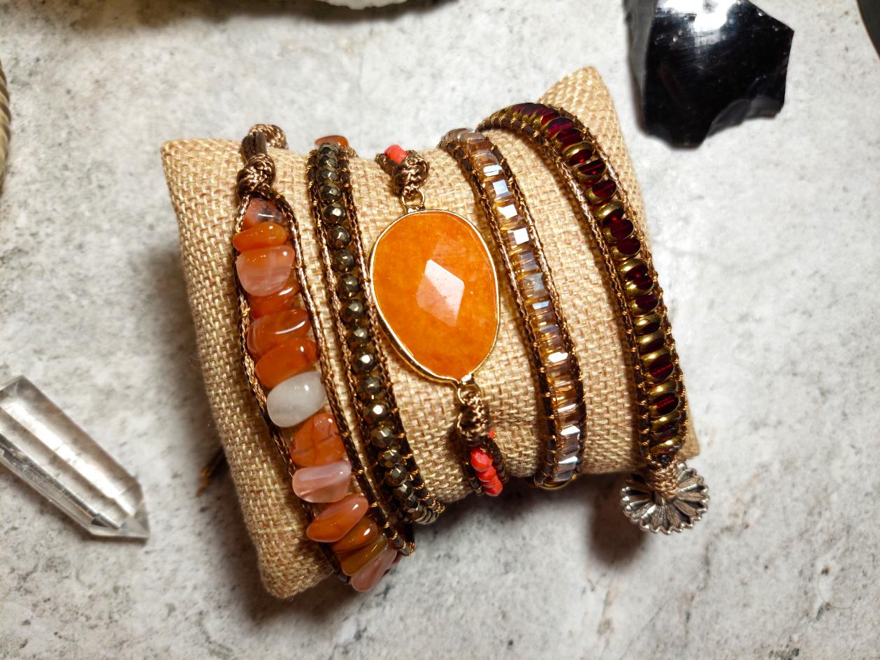 Karneola rokassprādze, dabīgo akmeņu rotas