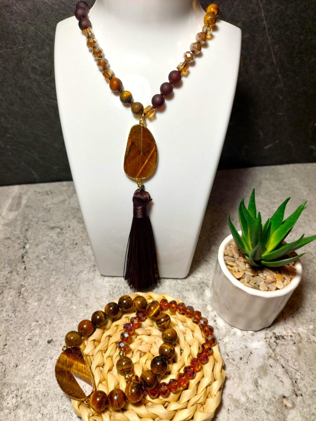 Tīģeracs rotaslietu komplekts