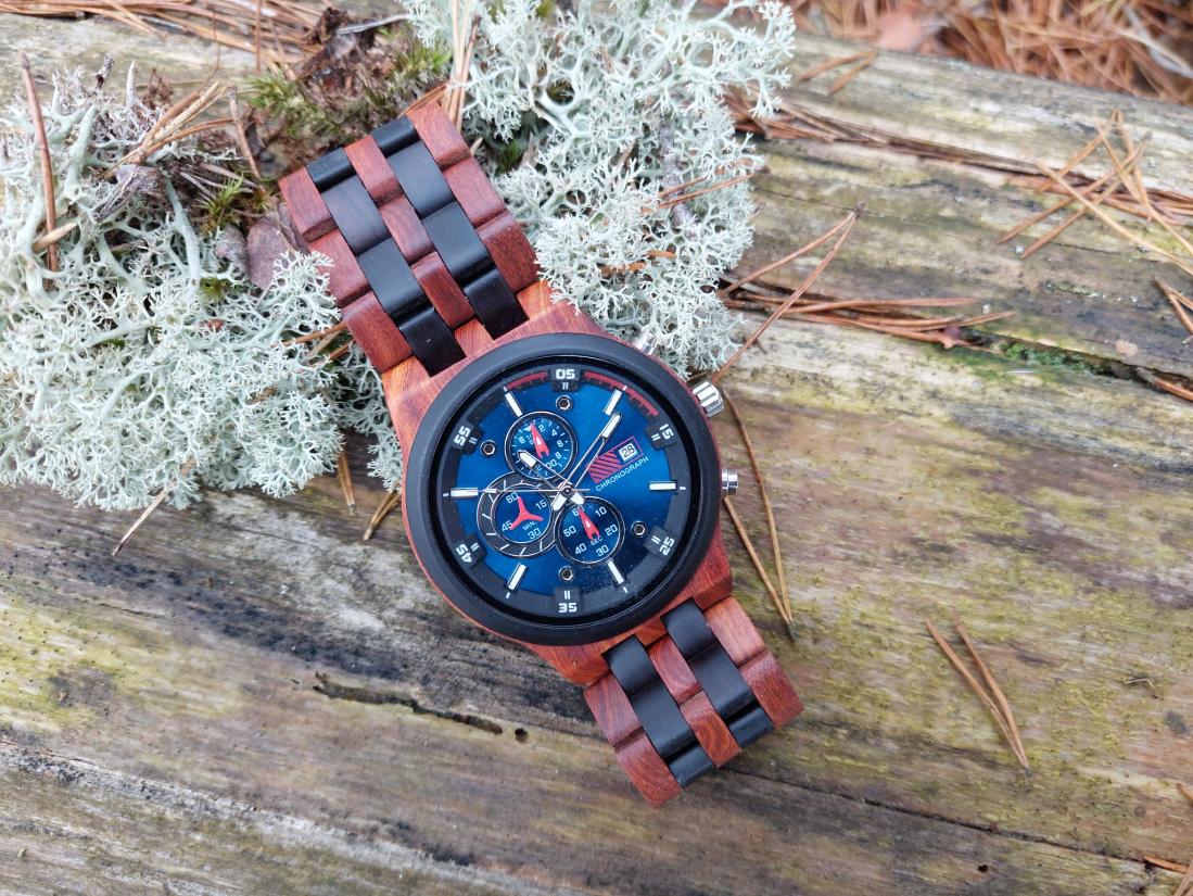 sieviešu vīriešu rokas pulkstenis