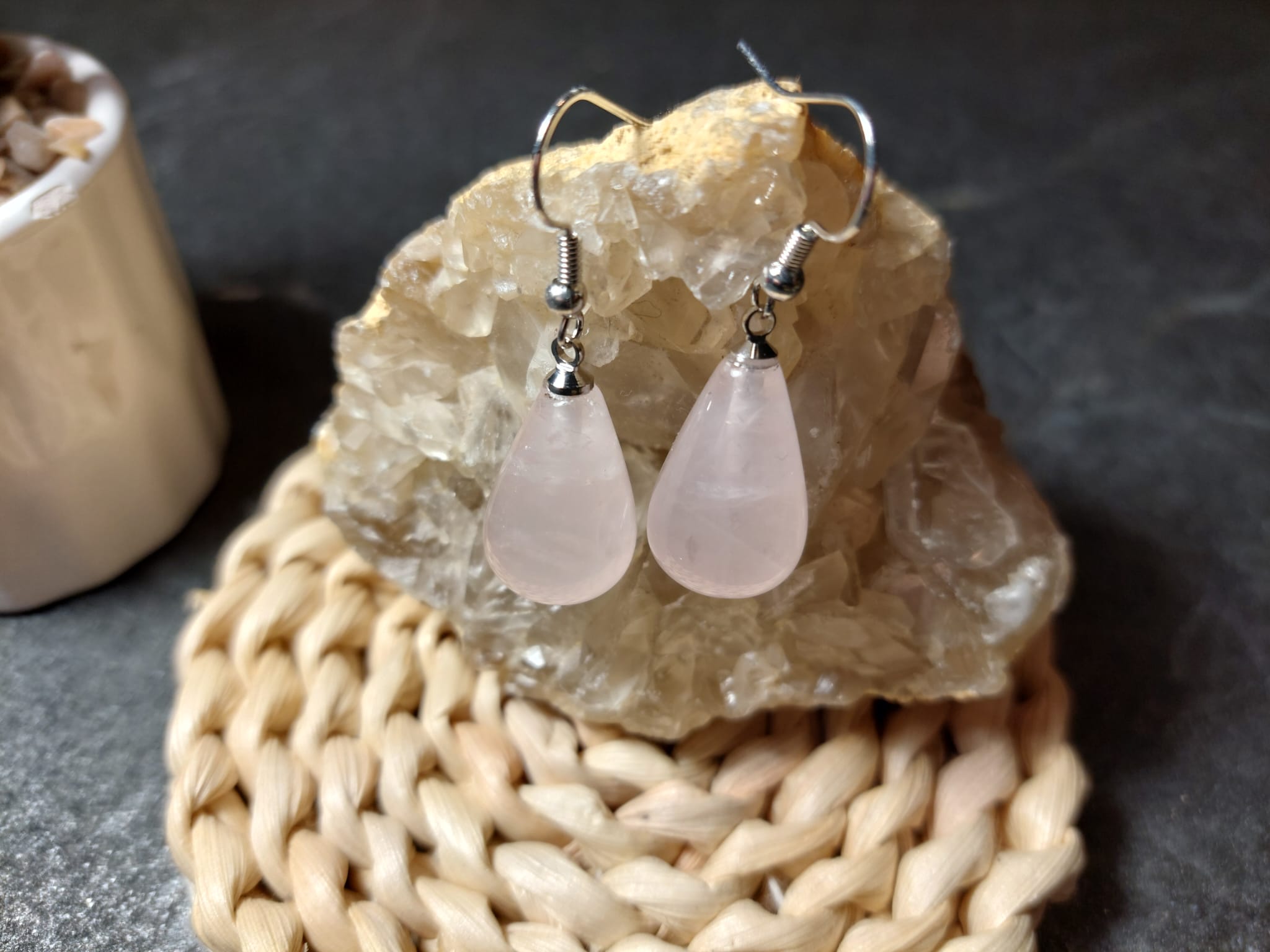 rozā kvarca auskari